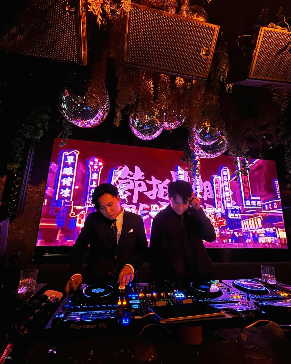 Beat Friday CANTO DISCO | ShowTime Sports Bar | Knutsford Terrace, Tsim Sha Tsui - Photo 1 of 7